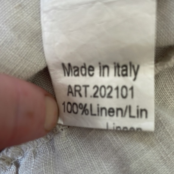 Lungo L’Arno Italy 💯 linen top ruffle hem, 3/4 sleeves - Picture 7 of 8